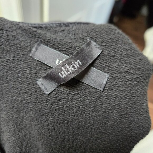 ULKIN Figure Inspired Art Kurt Cobain Black Sweatshirt - Picture 7 of 8